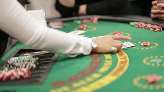 中国女足五大美女熠熠生辉她们展现了足球场上的魅力与坚韧不拔的精神